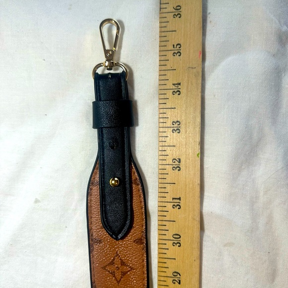 Crossbody replaceable initial strap & Dog purse Charm - Picture 8 of 10